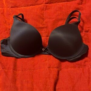 Victoria’s Secret Body by Victoria Push Up Bra